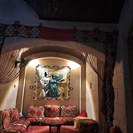 Queen House Assouan Extérieur photo