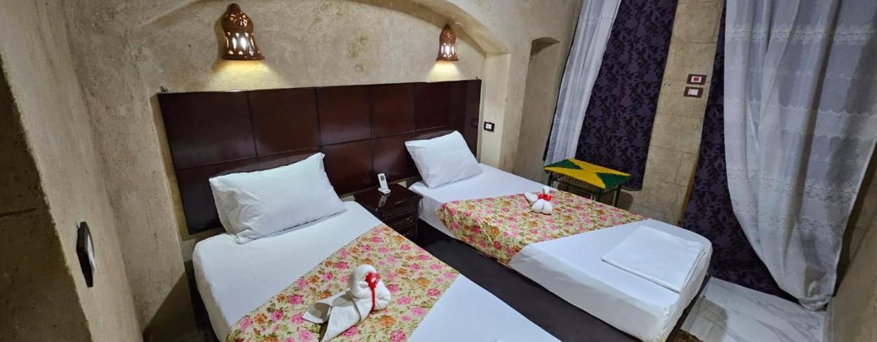 Queen House Assouan Extérieur photo
