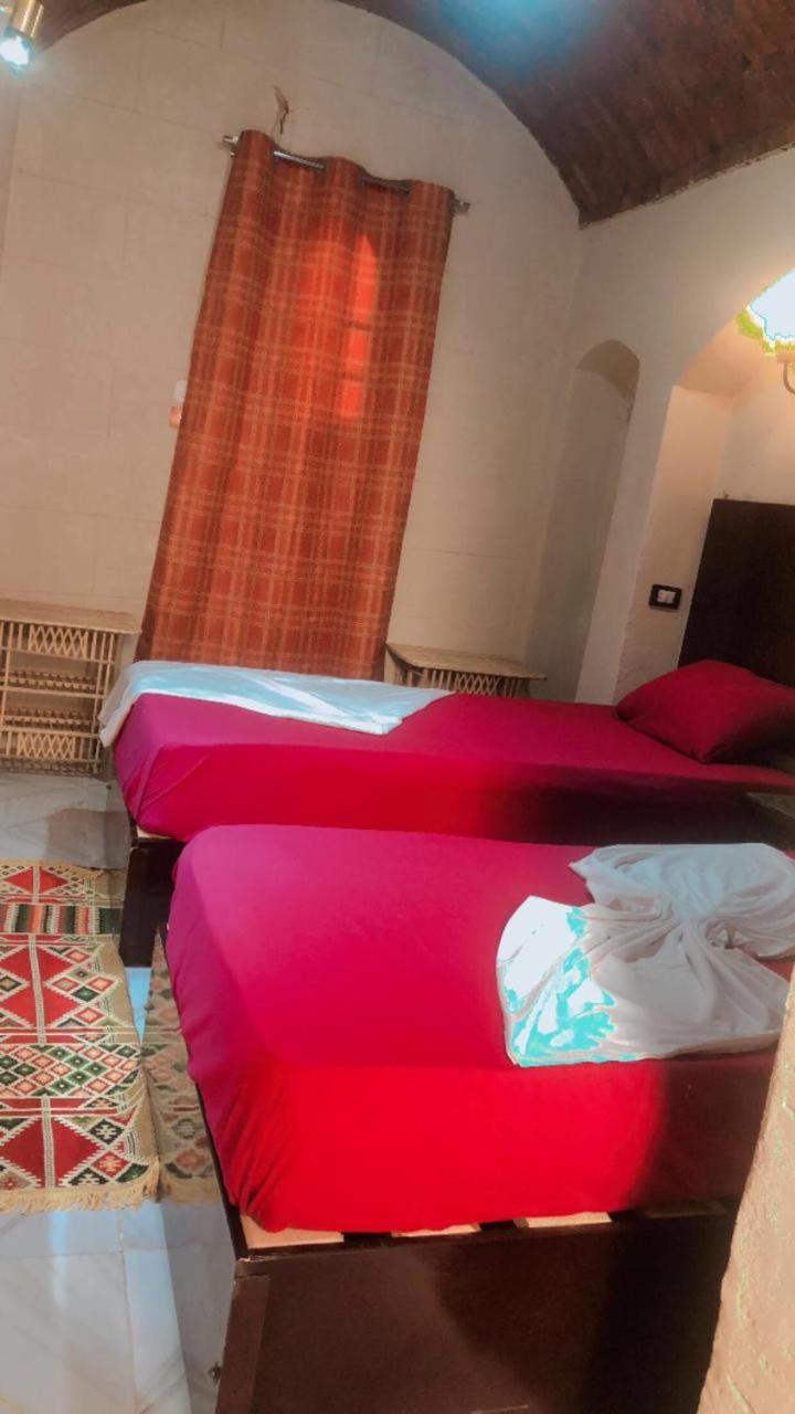 Queen House Assouan Extérieur photo
